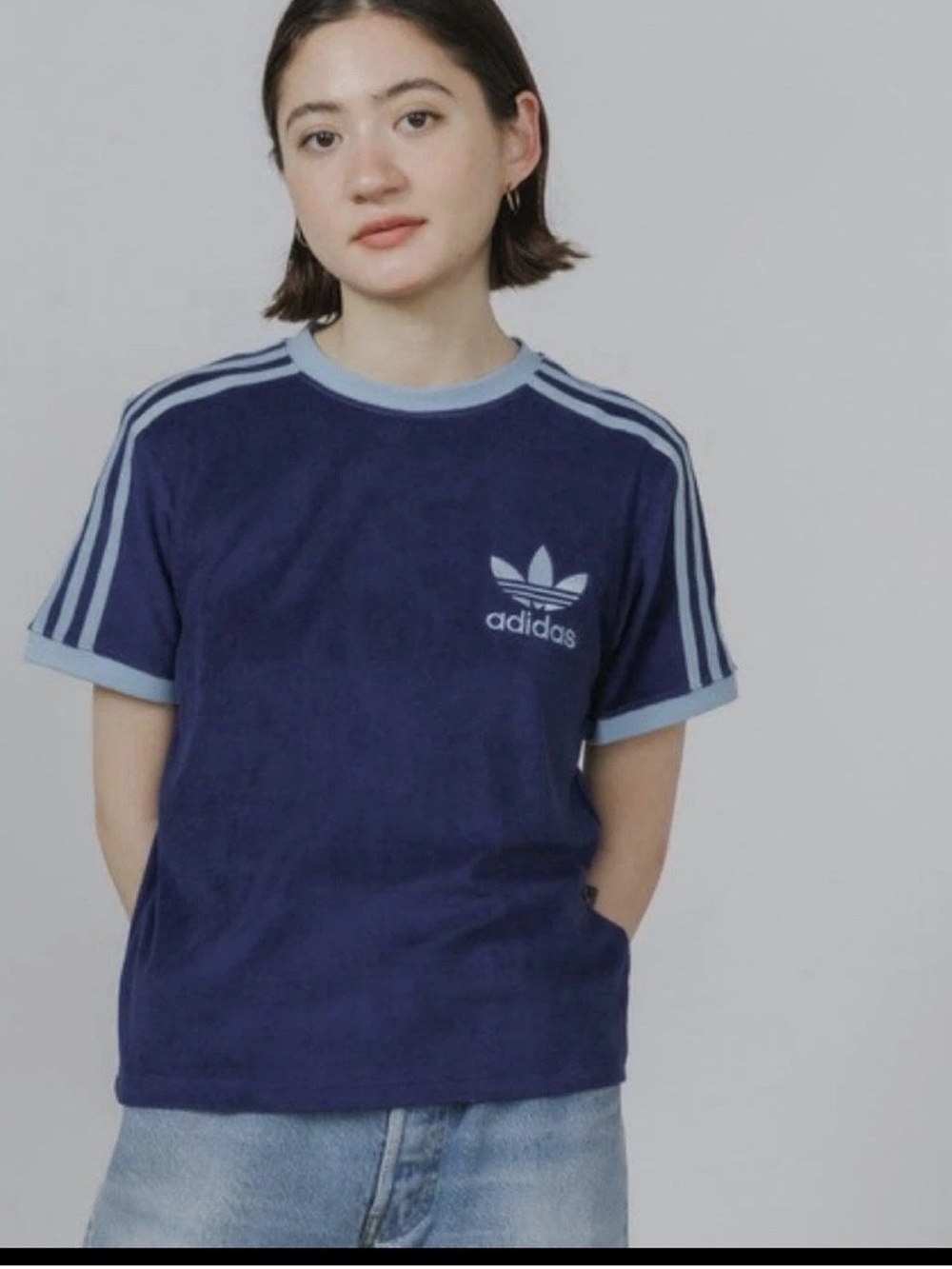 adidas navy blue tee with light blue trim